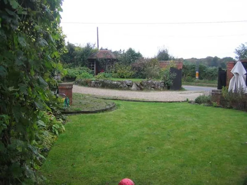Henley converted barn, L601 (photo 31)