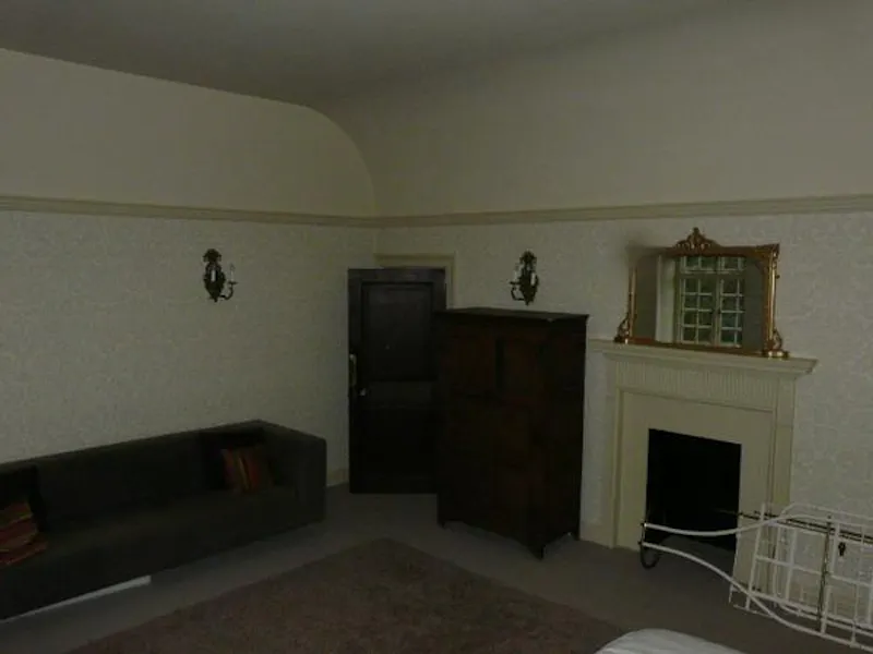 Colonial Southampton house, D1957 (photo 65)