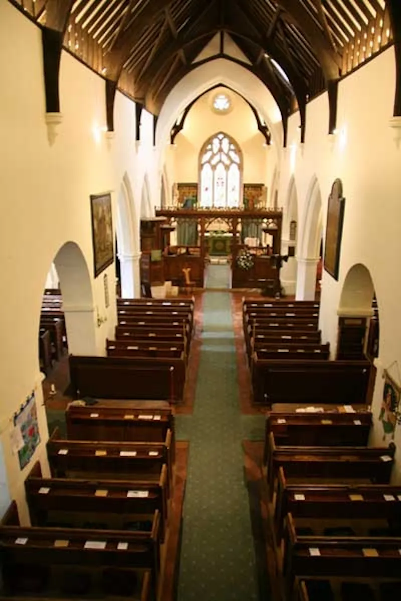 Beams at Maidenhead church and hall, CH83 (photo 3)