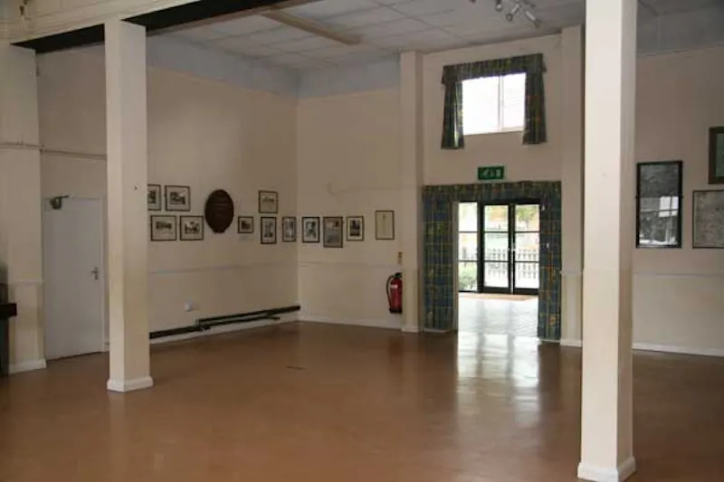 Maidenhead church and hall, CH83 (photo 15)