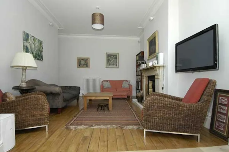 Floor - wooden at Tooting Edwardian stills house , B1470 (photo 2)