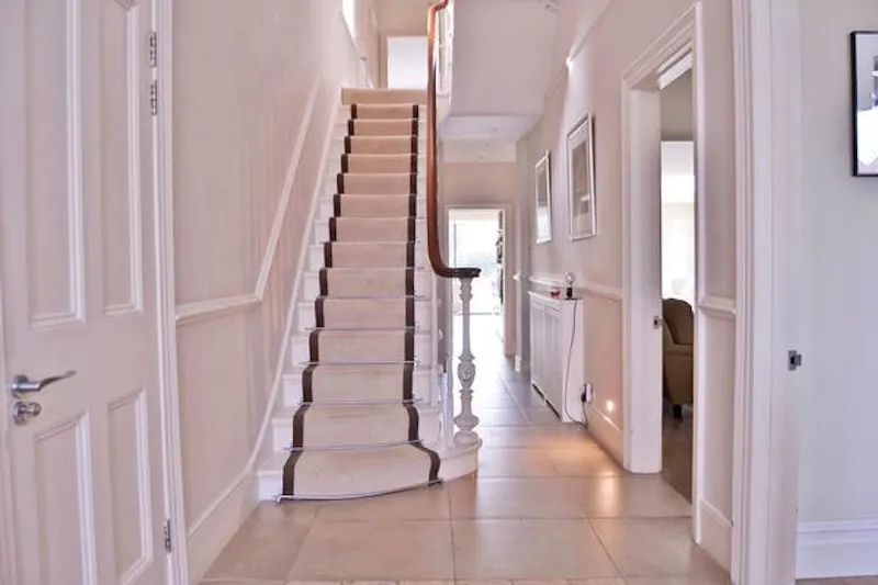Entrance hall at Stylish Barnes family house, B1466 (photo 2)