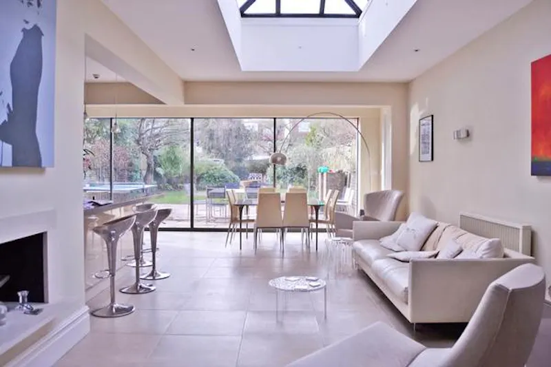 Living Room at Stylish Barnes family house, B1466 (photo 4)