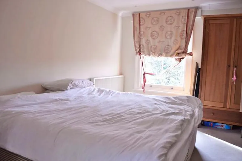Bedroom at Stylish Barnes family house, B1466 (photo 19)