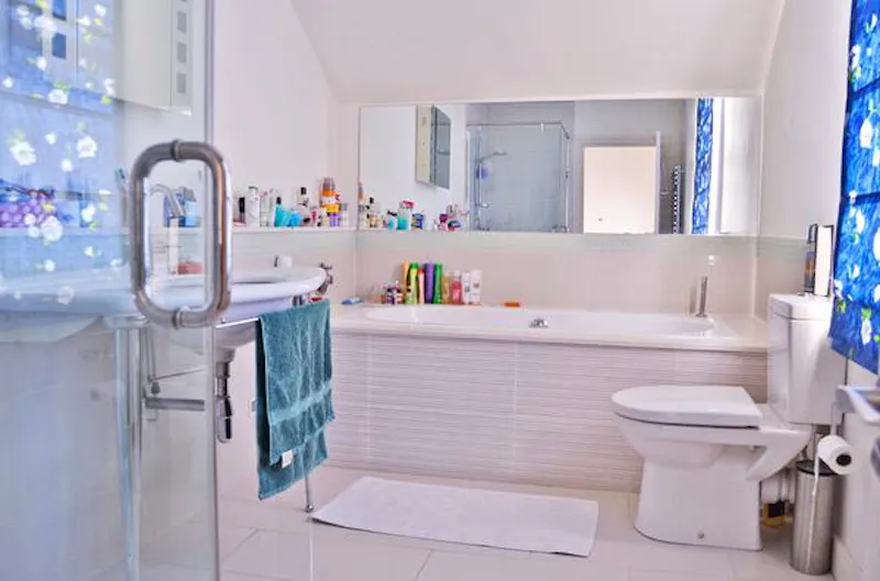 Bathroom at Stylish Barnes family house, B1466 (photo 25)