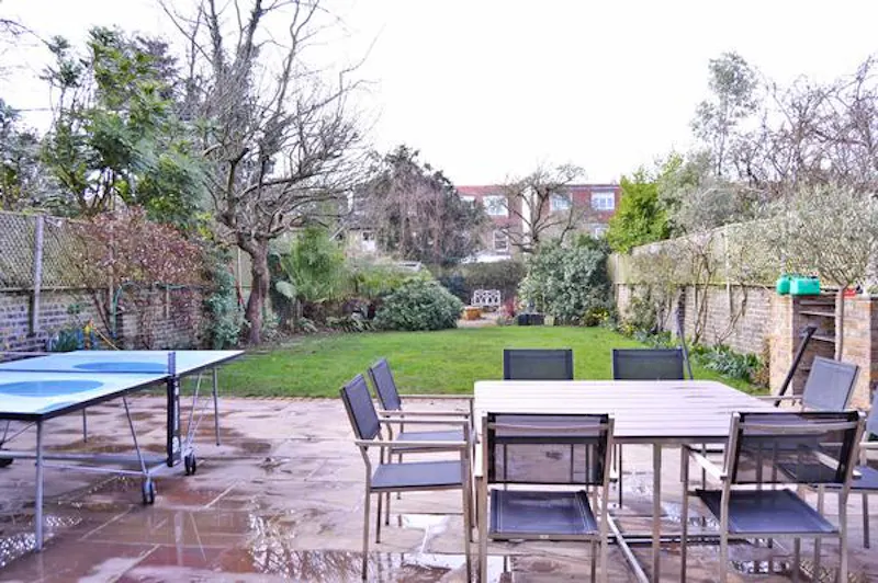 Stylish Barnes family house, B1466 (photo 28)