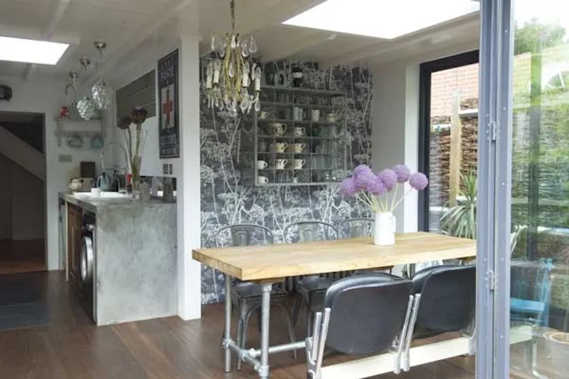 Open plan at Pretty cottage in Dulwich, C783 (photo 13)