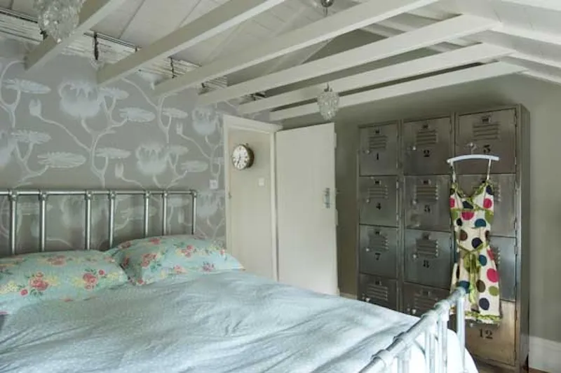 Beams at Pretty cottage in Dulwich, C783 (photo 16)