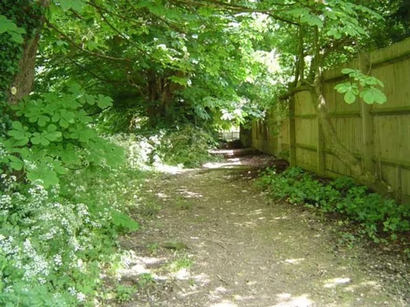 Princes Risborough farmhouse, B1464 (photo 15)