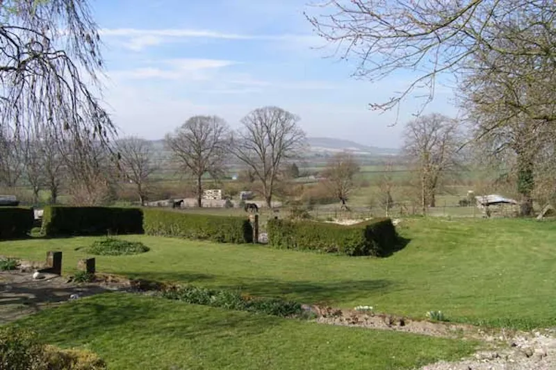 Princes Risborough farmhouse, B1464 (photo 19)