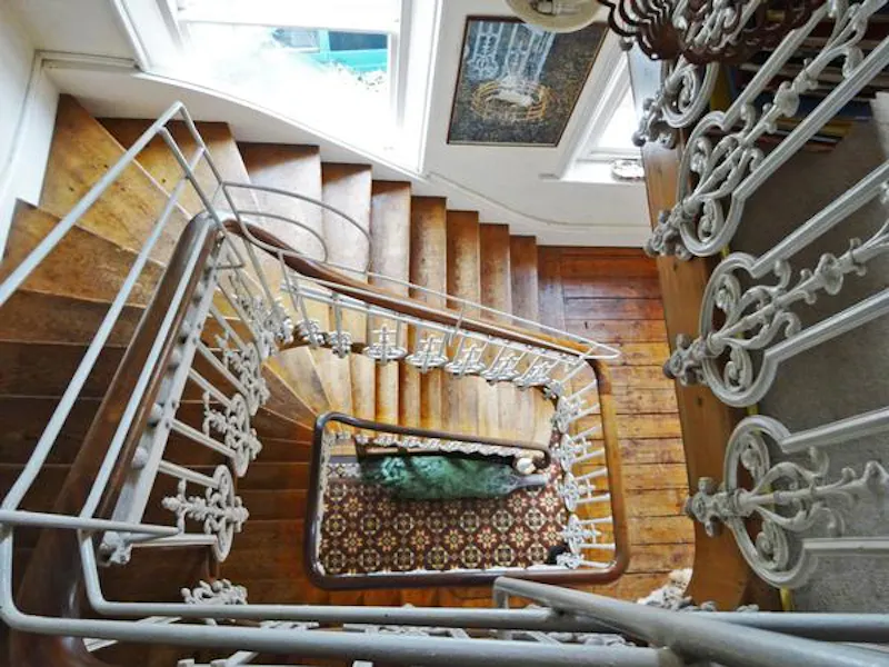 Staircase at Classic Camberwell family house, A973 (photo 16)