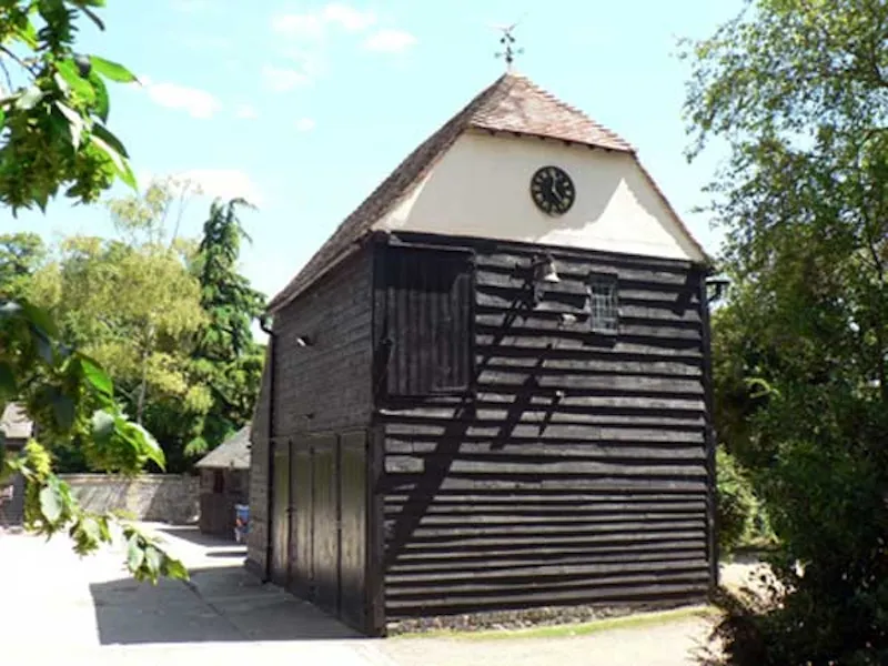 Garage at Georgian house near Cambridge, A1146 (photo 14)