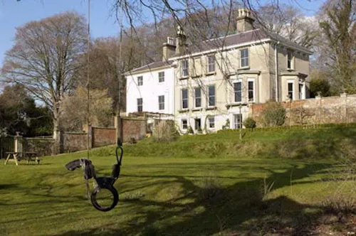 Salisbury classic country house, A1168