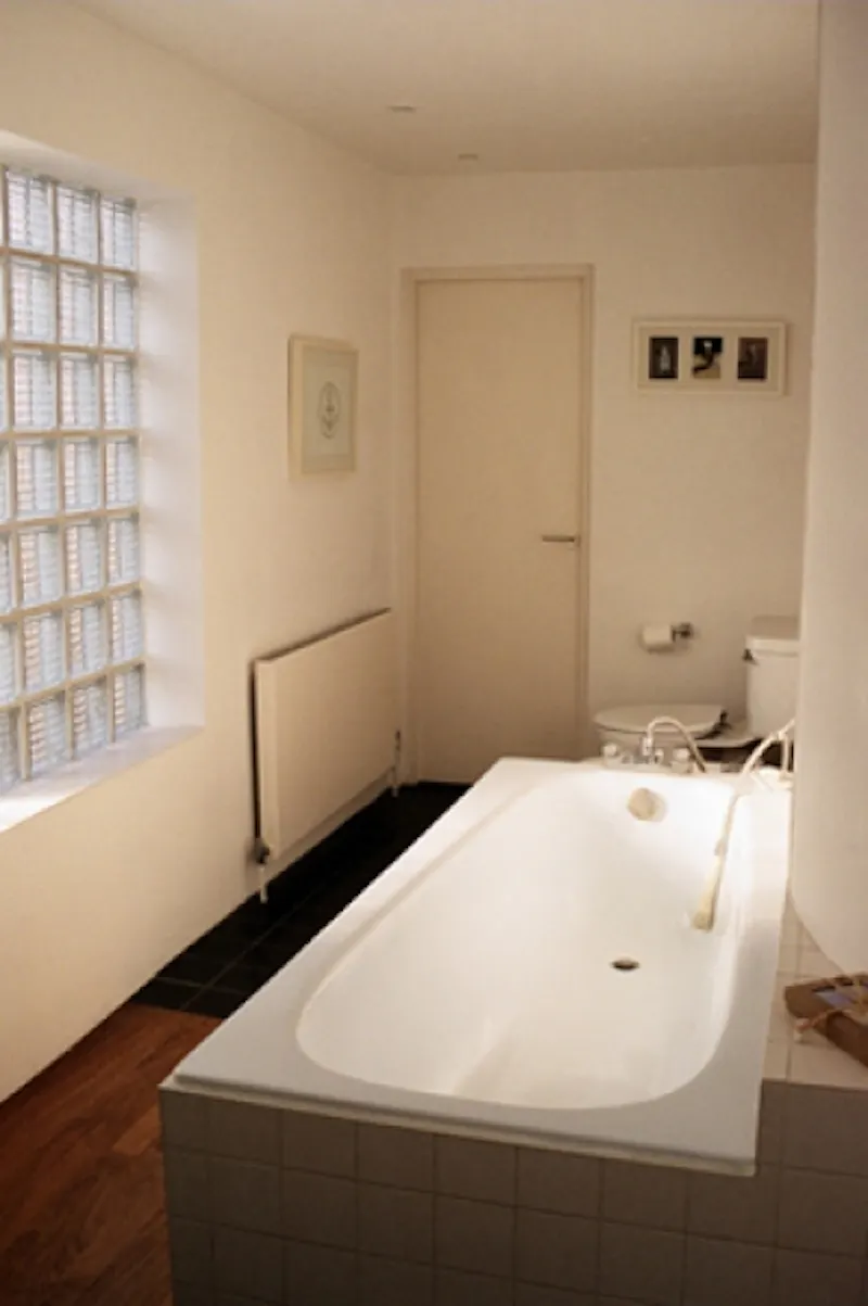 Bathroom at Contemporary Bath home, K18 (photo 6)