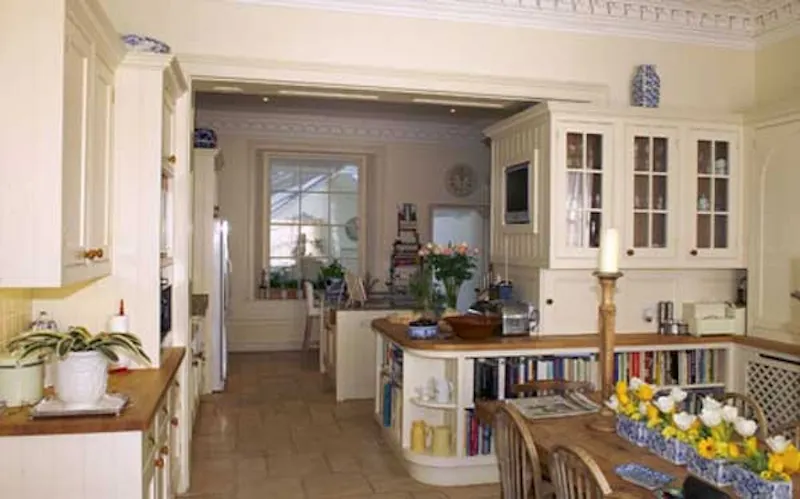Dining room at Georgian house by River Crouch, A1171 (photo 6)