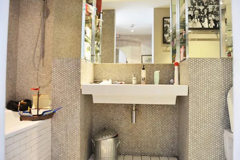 Bathroom at Regents Canal loft, F930 (photo 31)