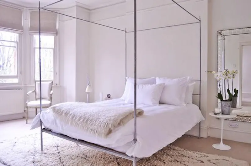 Bedroom at White-on-white Herne Hill house, B139 (photo 28)