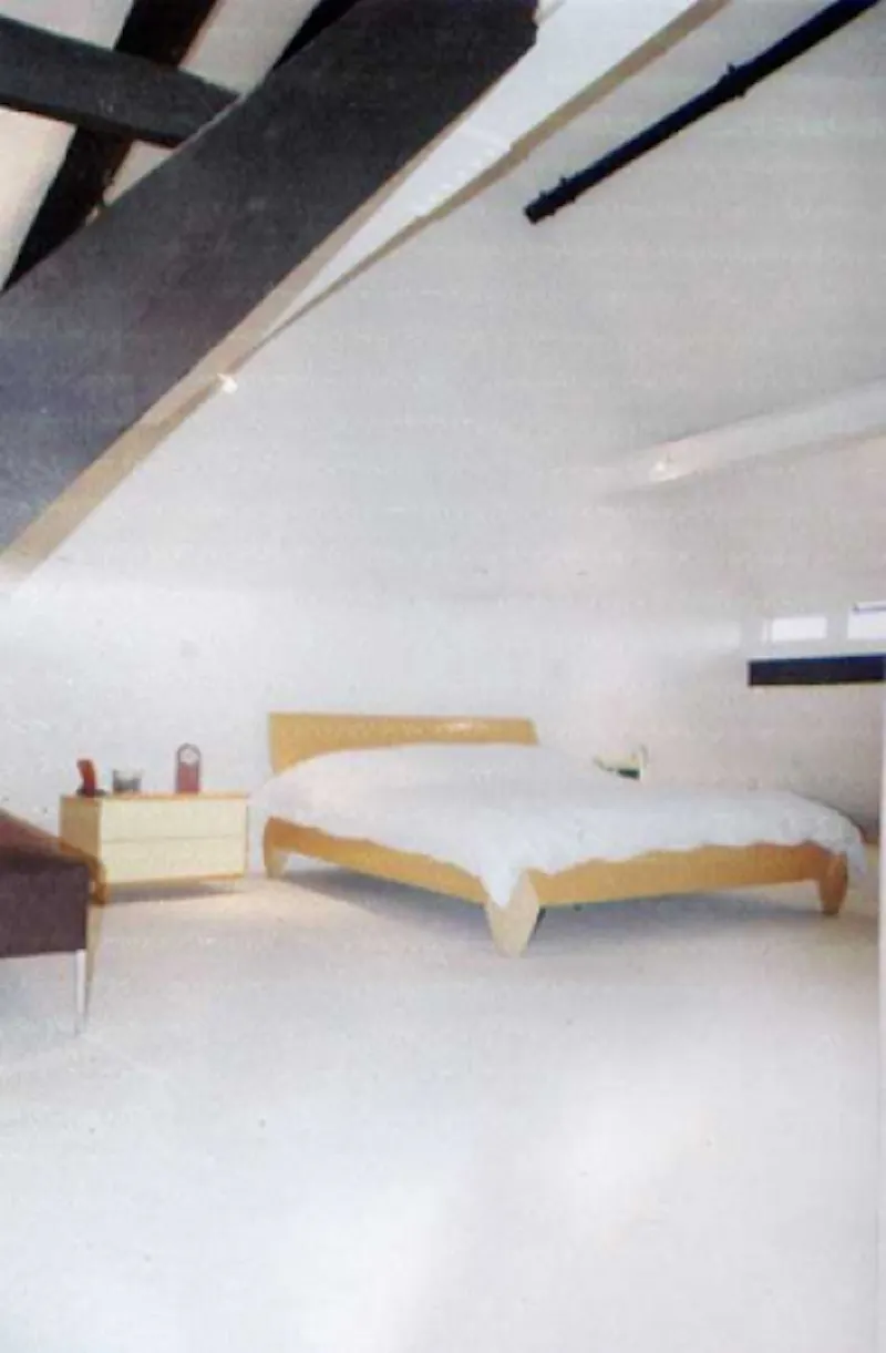Beams at Converted church in Archway, F764 (photo 7)