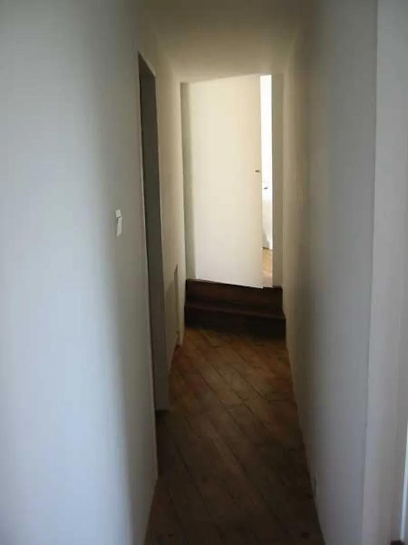 Corridor at Nutley cube house, D1239 (photo 21)