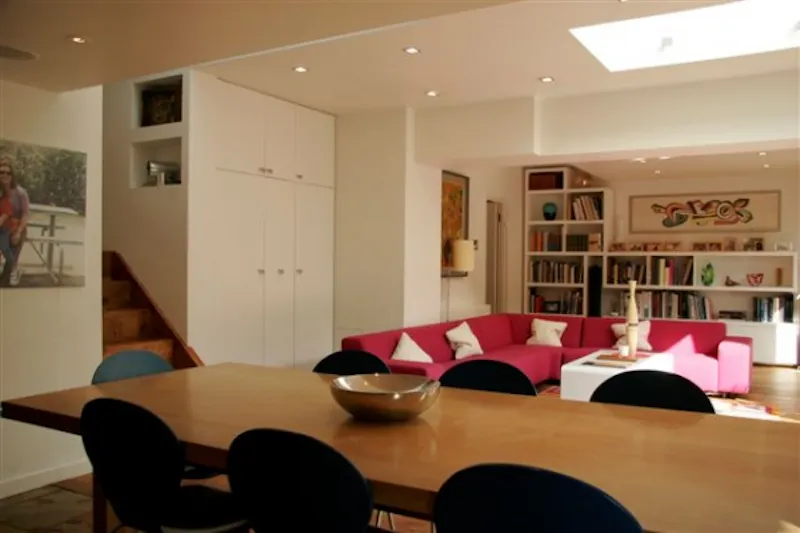 Open plan at Terraced family home in Camden, B1431 (photo 3)