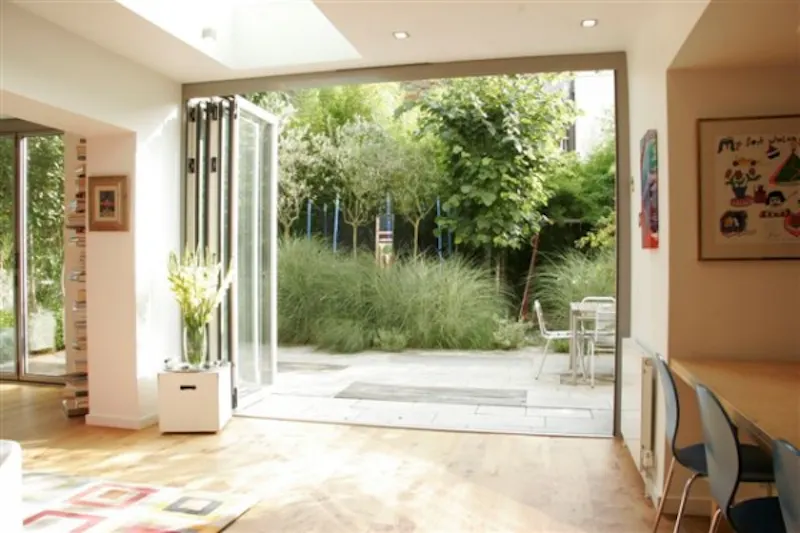Terraced family home in Camden, B1431 (photo 7)