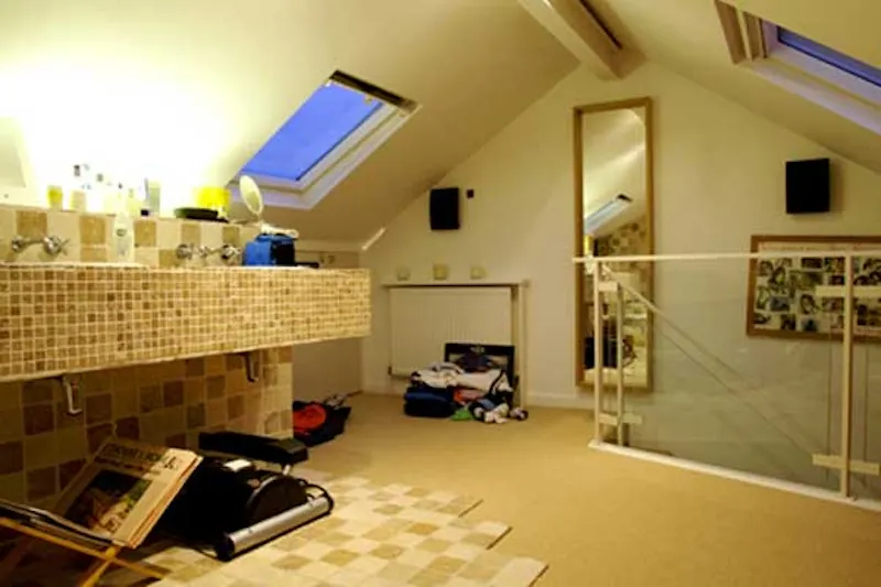 Terraced family home in Camden, B1431 (photo 20)