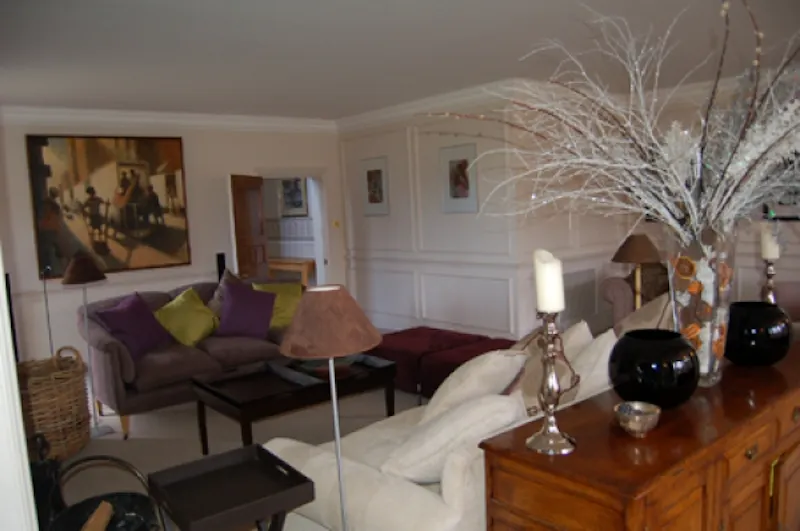Substantial Betchworth manor , A474 (photo 4)
