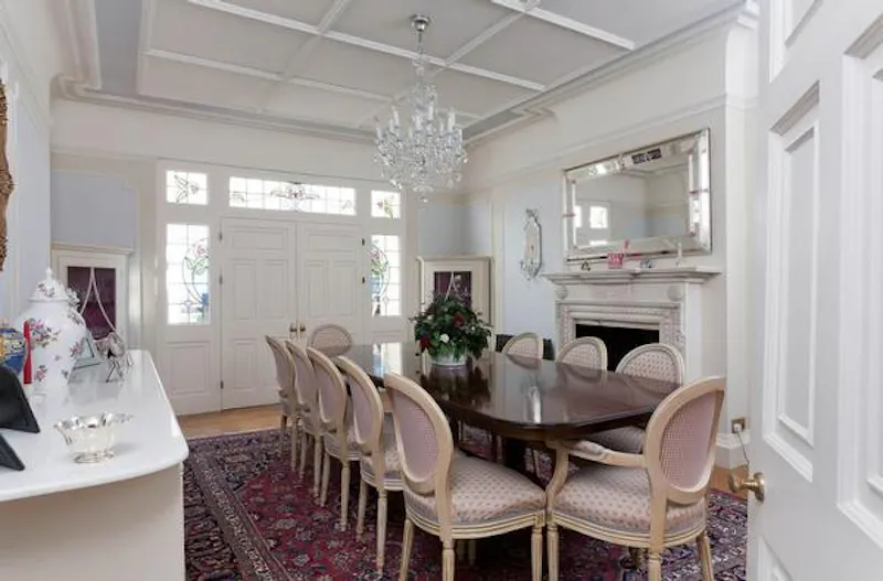 Dining room at Friern Barnet family house, E230 (photo 16)