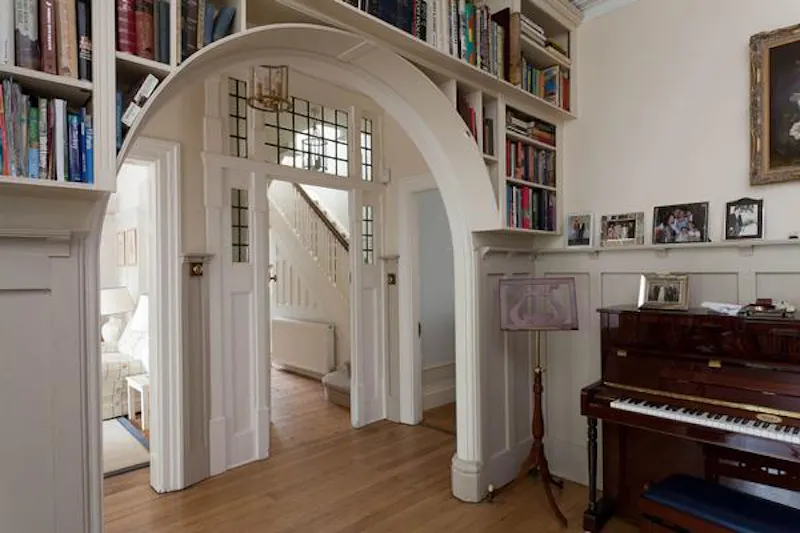 Piano at Friern Barnet family house, E230 (photo 24)