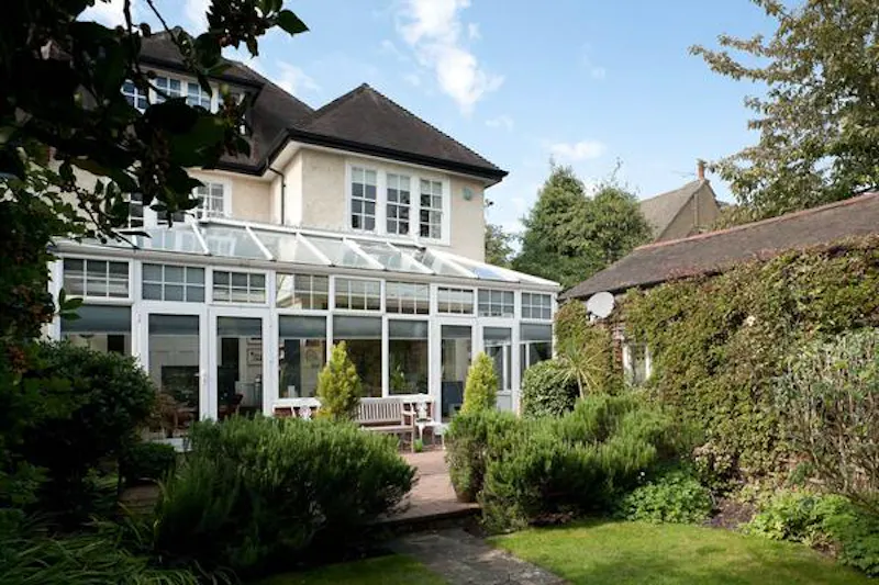 Friern Barnet family house, E230 (photo 42)