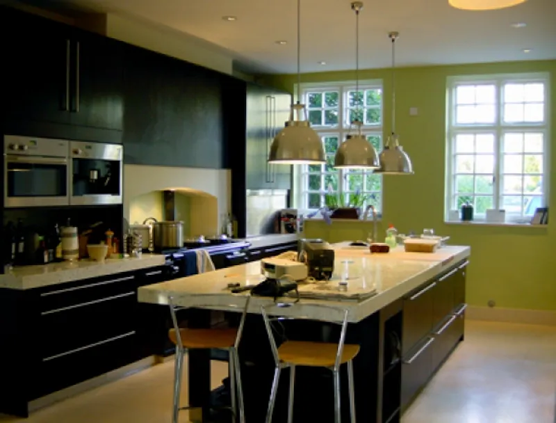 Kitchen at Cholderton manor house, B1441 (photo 2)