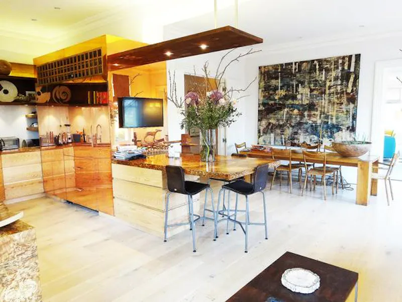Kitchen at Contemporary Kew house, B1006 (photo 3)