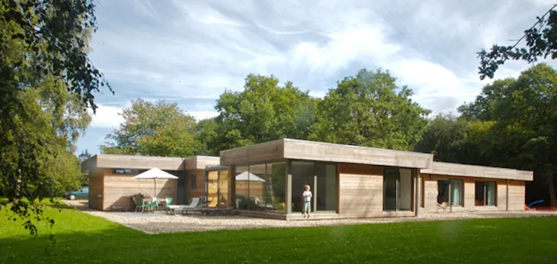 Contemporary Winchelsea cabin, D1956 (photo 1)