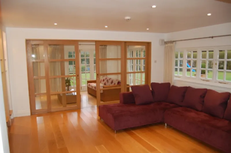 Arts and Crafts Oxshott house, D1058 (photo 8)