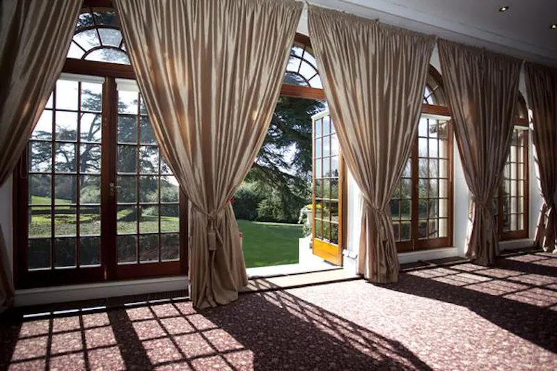 French doors at Georgian stately in Taplow, A1007 (photo 20)