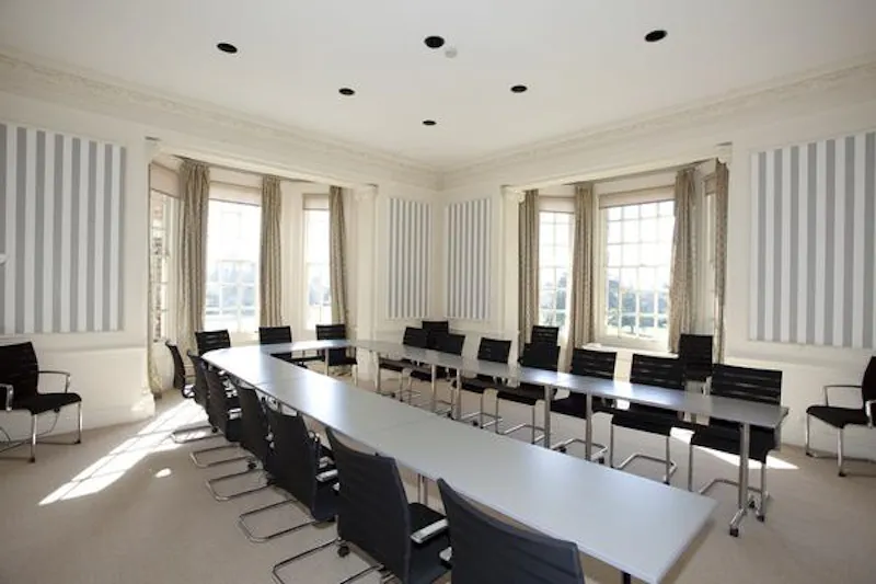 Boardroom at Georgian stately in Taplow, A1007 (photo 24)