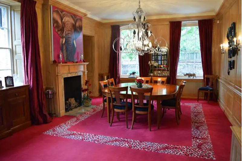 Dining room at Twickenham townhouse with pool, A980 (photo 10)