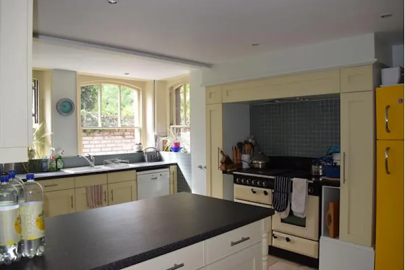 Aga at Twickenham townhouse with pool, A980 (photo 11)