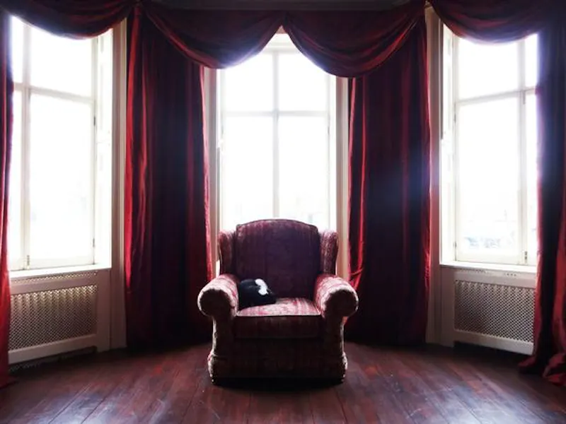 Opulent Kew Green house, A793 (photo 8)