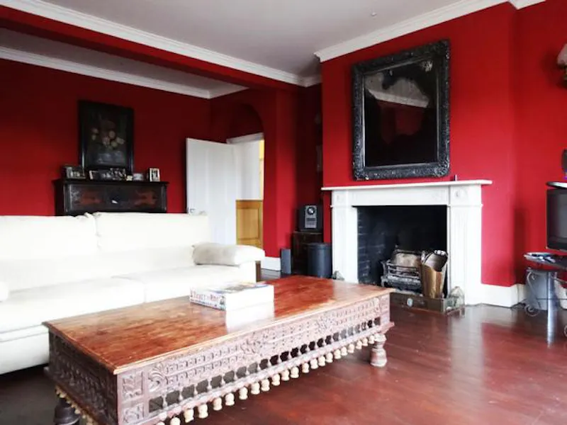 Opulent Kew Green house, A793 (photo 9)