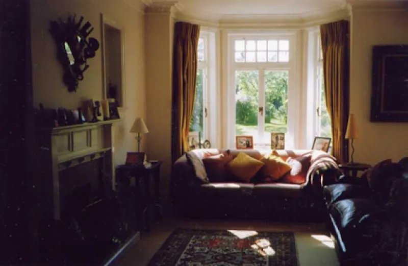 Fireplace at East Sheen Edwardian house, B1281 (photo 4)