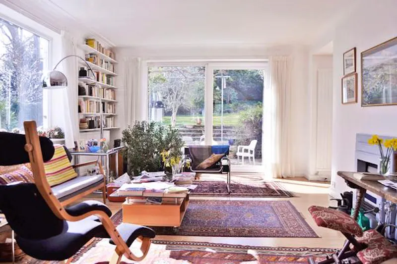 Living Room at Art Deco Wimbledon house, D1341 (photo 4)