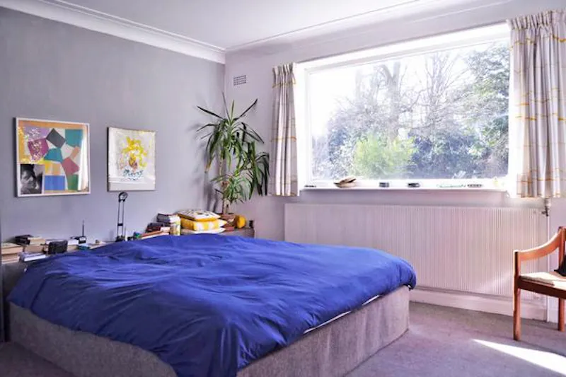 Bedroom at Art Deco Wimbledon house, D1341 (photo 22)