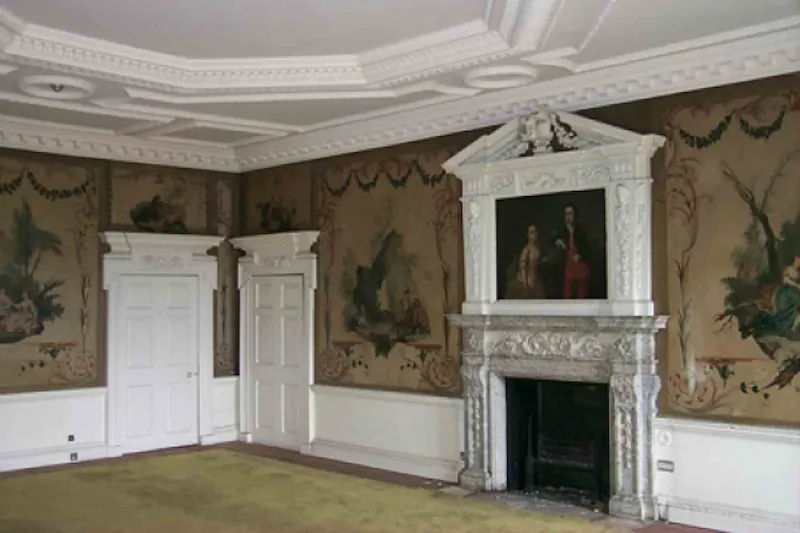 Drawing room at Stately home near Rotherham, A821 (photo 10)