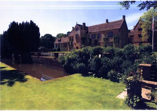 Manor house in Dorchester, G265