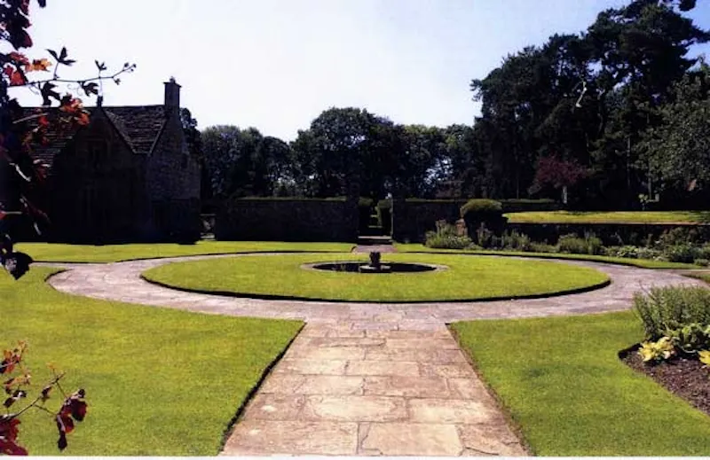 Garden - formal at Manor house in Dorchester, G265 (photo 11)