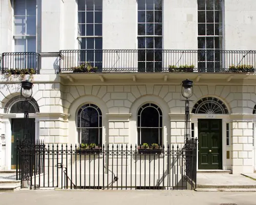 Period Bloomsbury townhouse, A1126