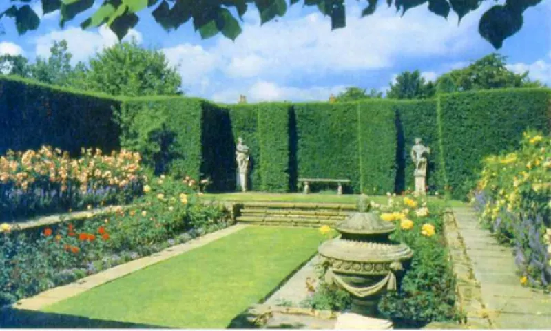 Garden - formal at Georgian Tonbridge mansion, A1067 (photo 7)