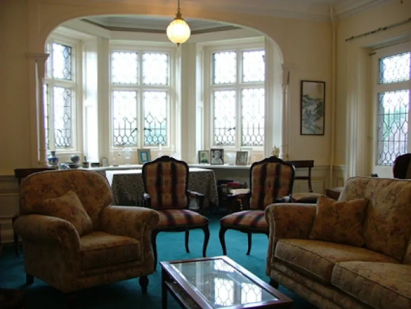 Living Room at Stately hall near Newark, A1154 (photo 4)
