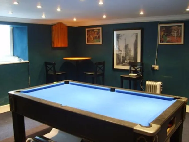 Games room at Traditional house in Swanley, A1159 (photo 4)